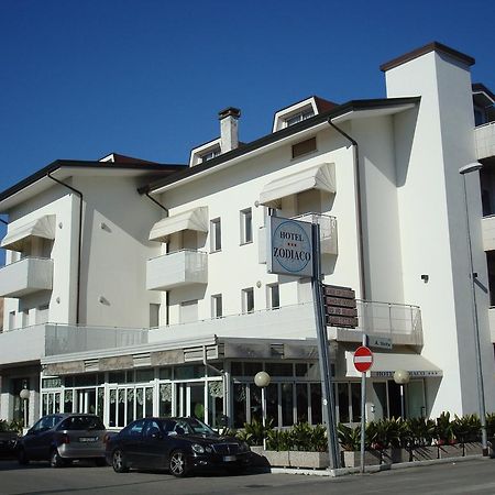 Hotel Zodiaco Jesolo Extérieur photo